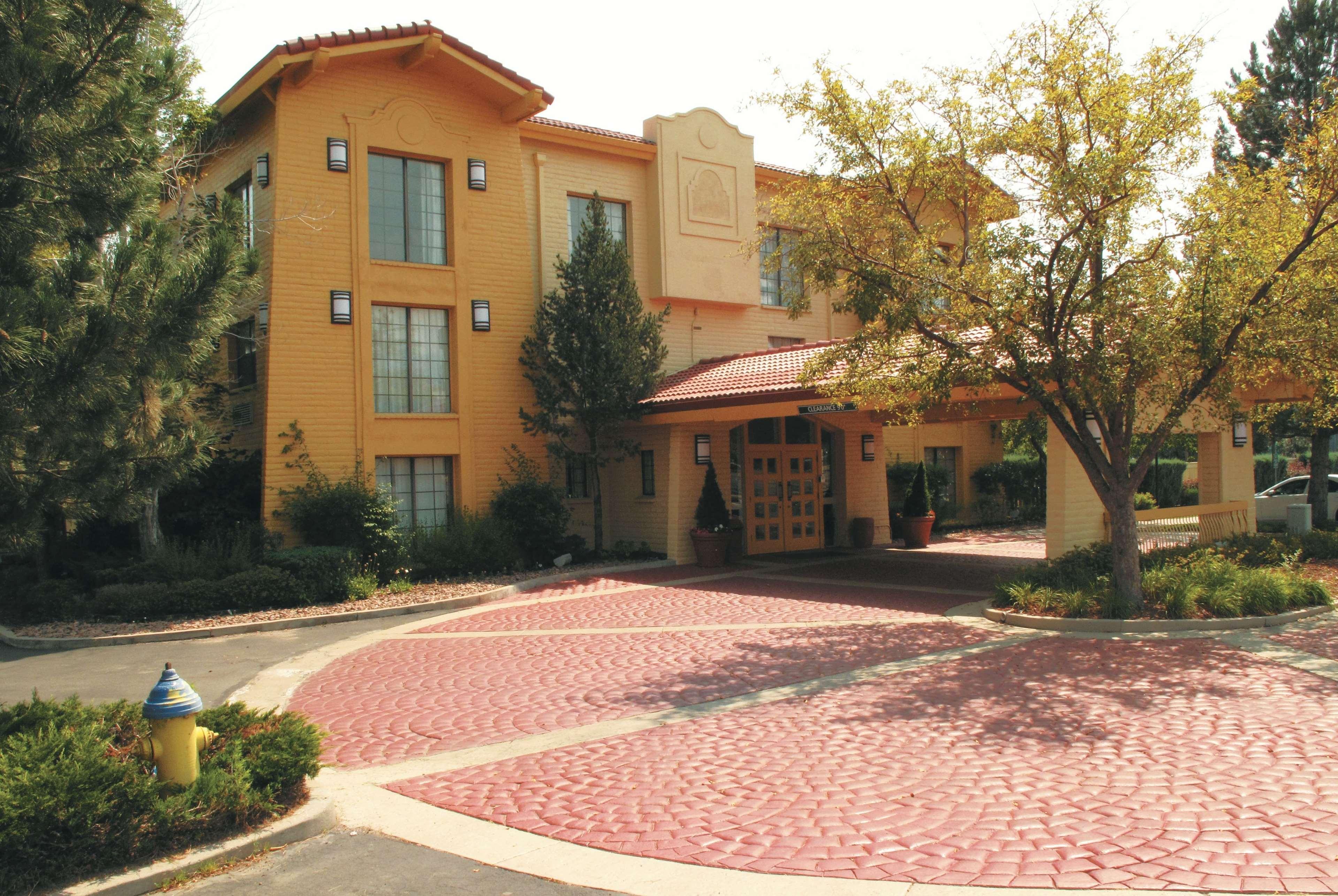 La Quinta Inn By Wyndham Colorado Springs Garden Of The Gods Exterior foto